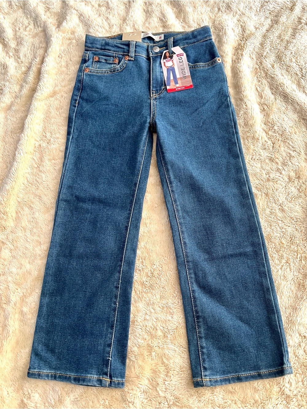 NWT LEVI'S Girl's Wide Leg Medium Wash Jeans Size 6